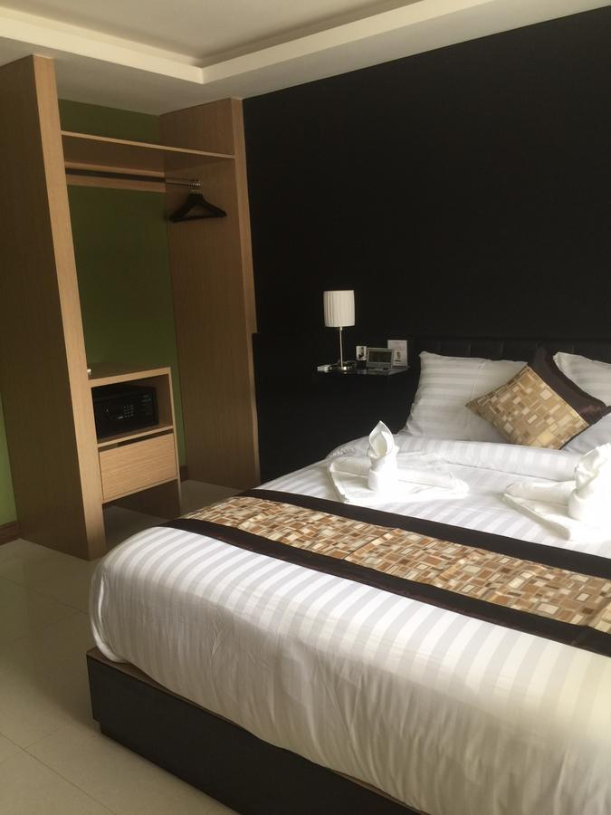 Rock Hotel กรุงเทพมหานคร ภายนอก รูปภาพ