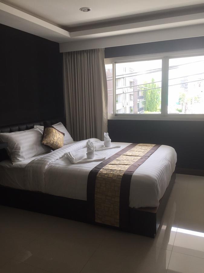 Rock Hotel กรุงเทพมหานคร ภายนอก รูปภาพ